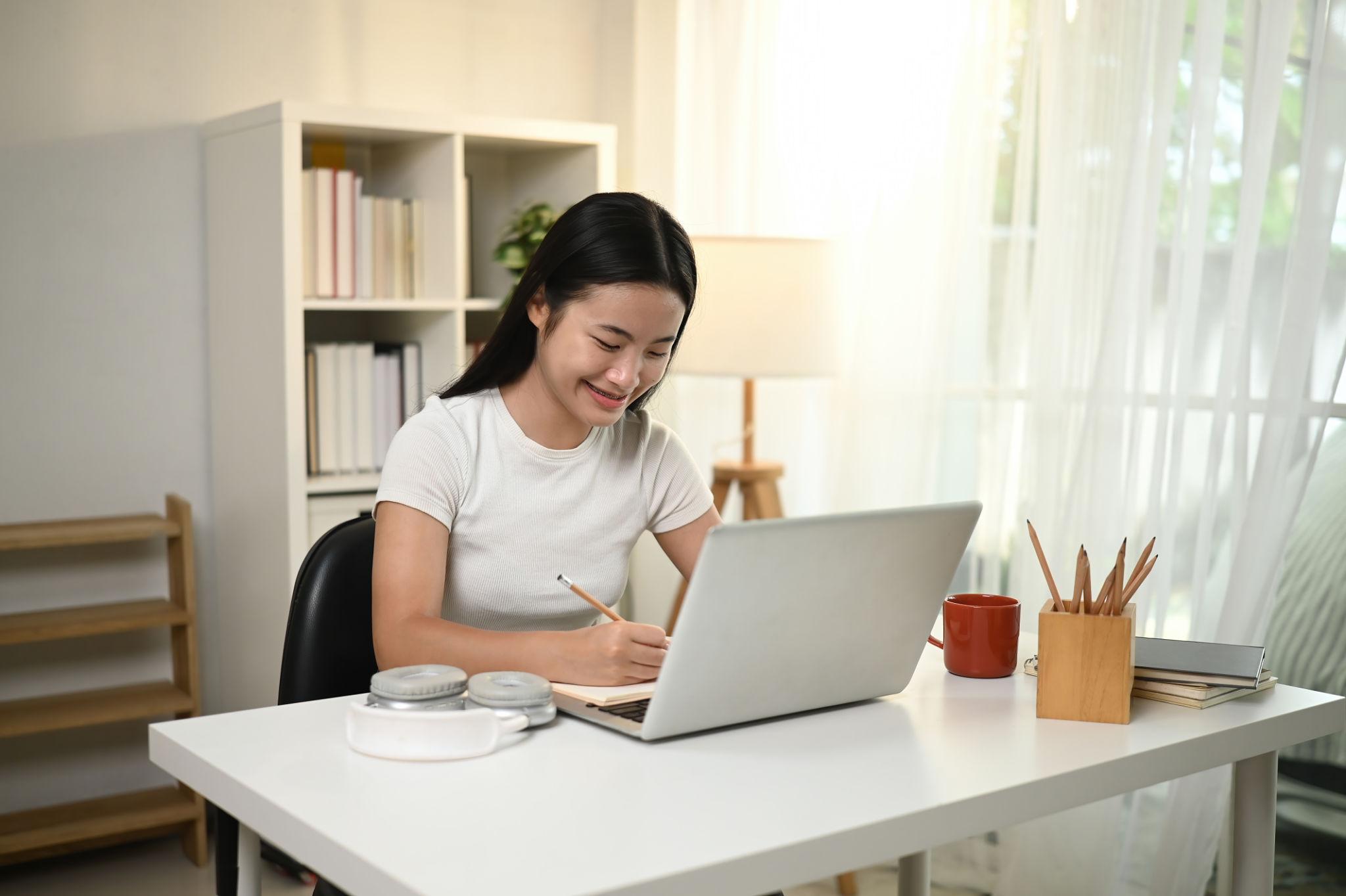 Let students learn directly from iulearn.online